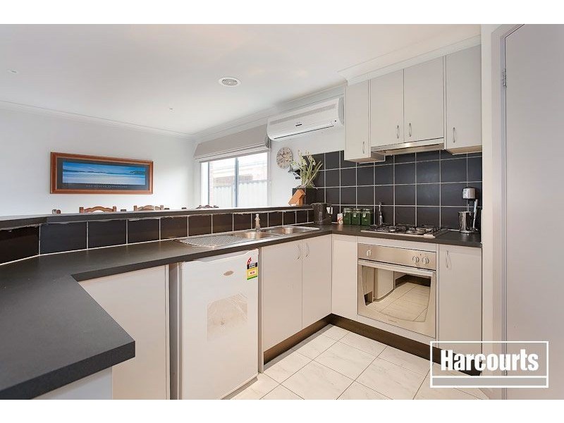 17 Killarney Crescent, Pakenham VIC 3810