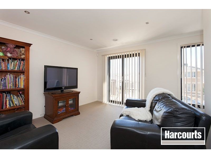 3 Joseph Banks Drive, Pakenham VIC 3810