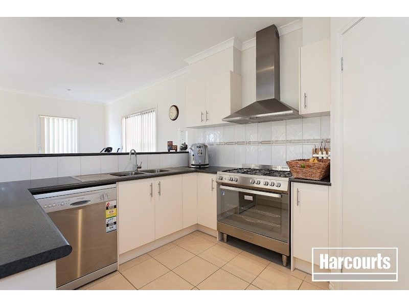 3 Joseph Banks Drive, Pakenham VIC 3810