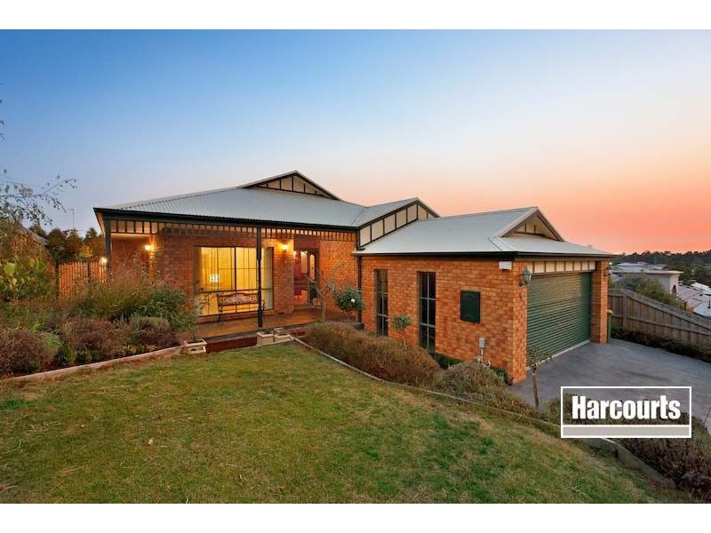 8 Kristina court, Pakenham VIC 3810