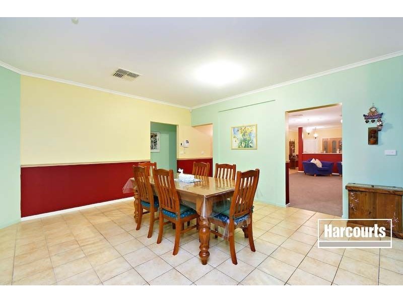 8 Kristina court, Pakenham VIC 3810