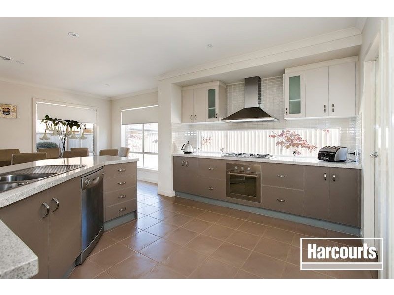 22 Kilburn Place, Pakenham VIC 3810