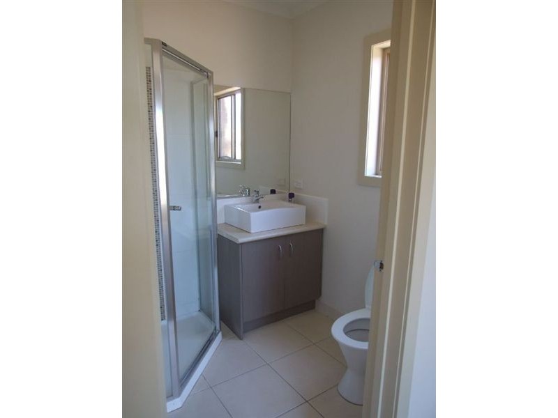 44 Sandalwood Drive, Pakenham VIC 3810