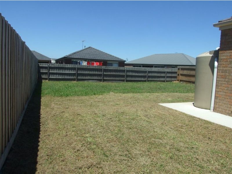 44 Sandalwood Drive, Pakenham VIC 3810