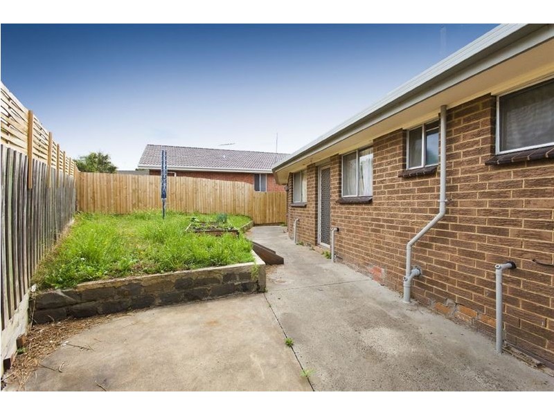 1/2 Leonard Court, Pakenham VIC 3810