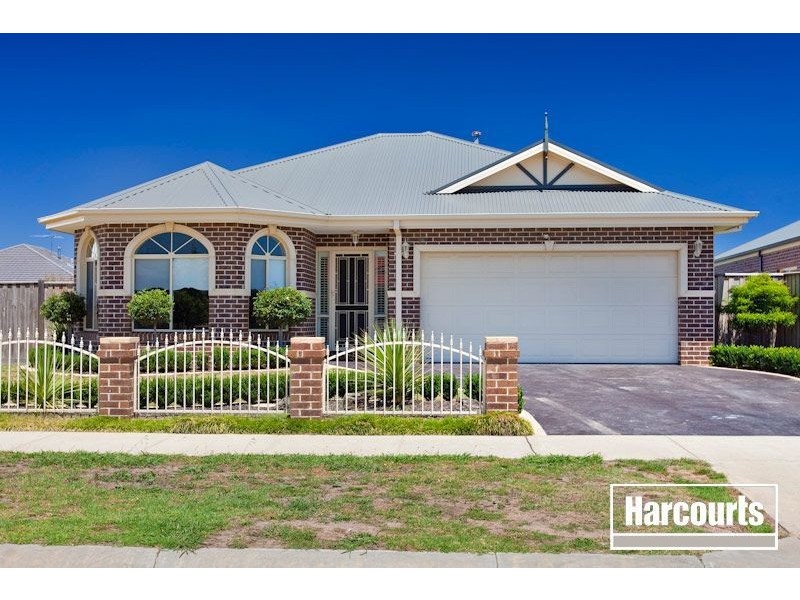 15 Banjo Patterson Drive, Pakenham VIC 3810