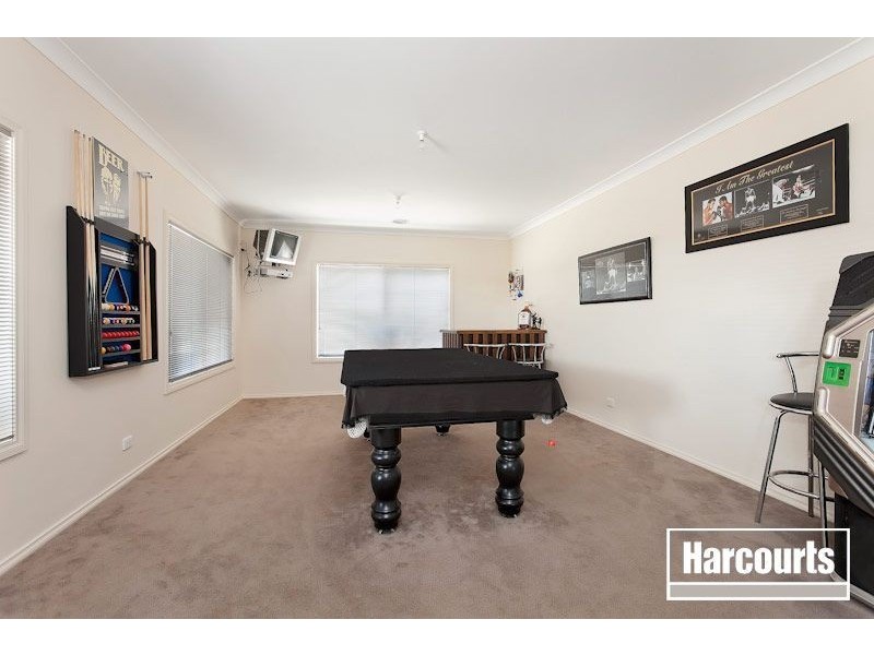15 Banjo Patterson Drive, Pakenham VIC 3810