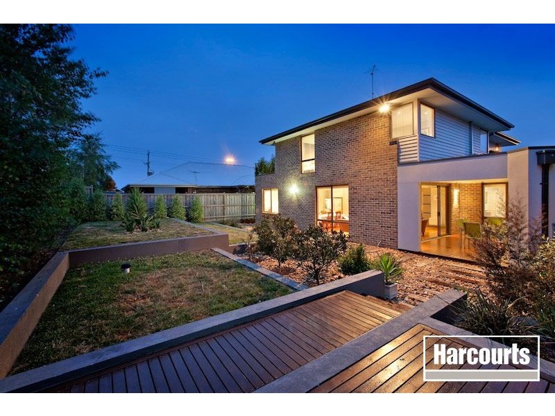 6 Fallingwater Drive, Pakenham VIC 3810