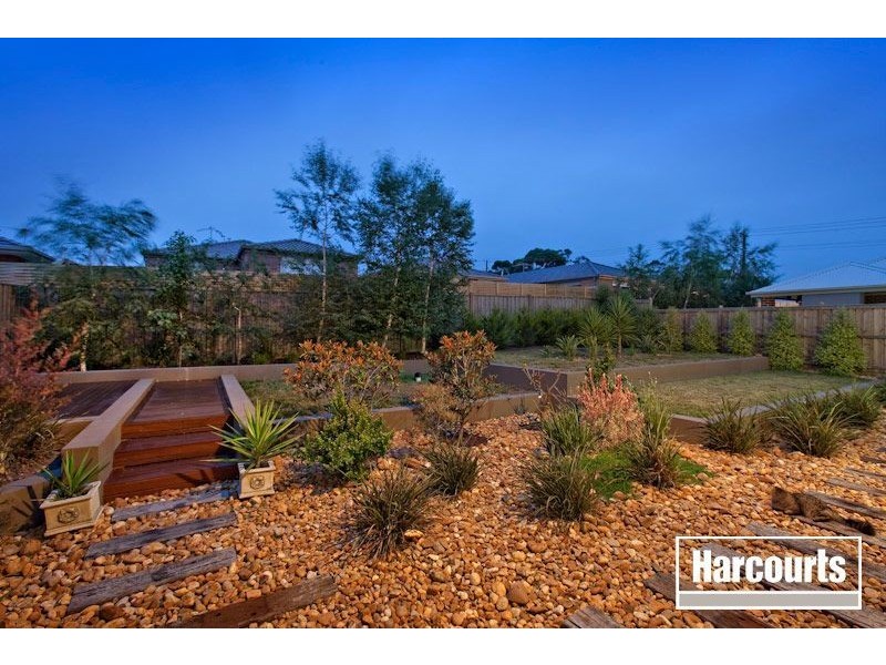 6 Fallingwater Drive, Pakenham VIC 3810