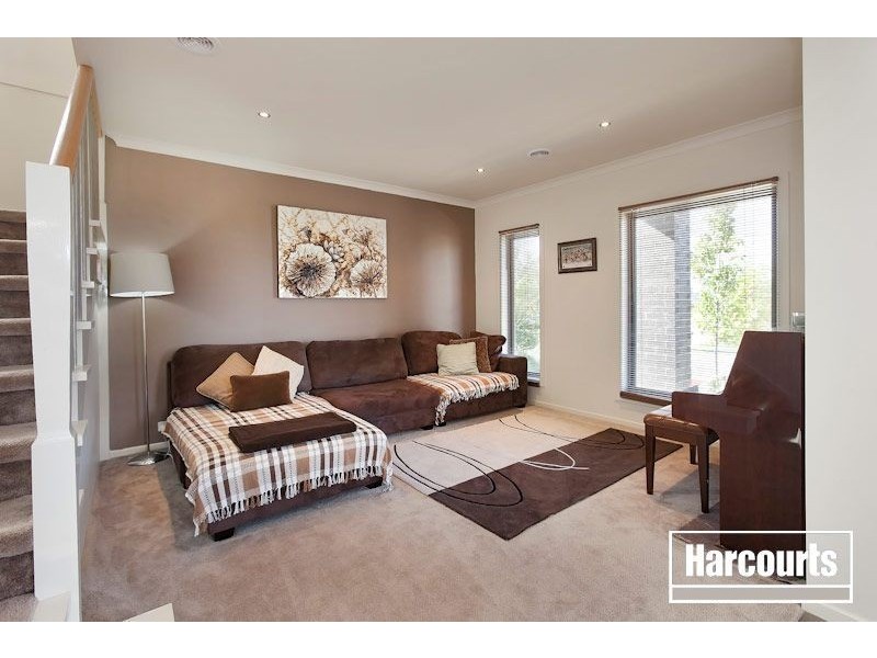 18 Ibis Close, Pakenham VIC 3810