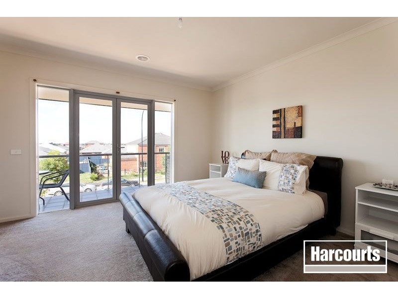 18 Ibis Close, Pakenham VIC 3810