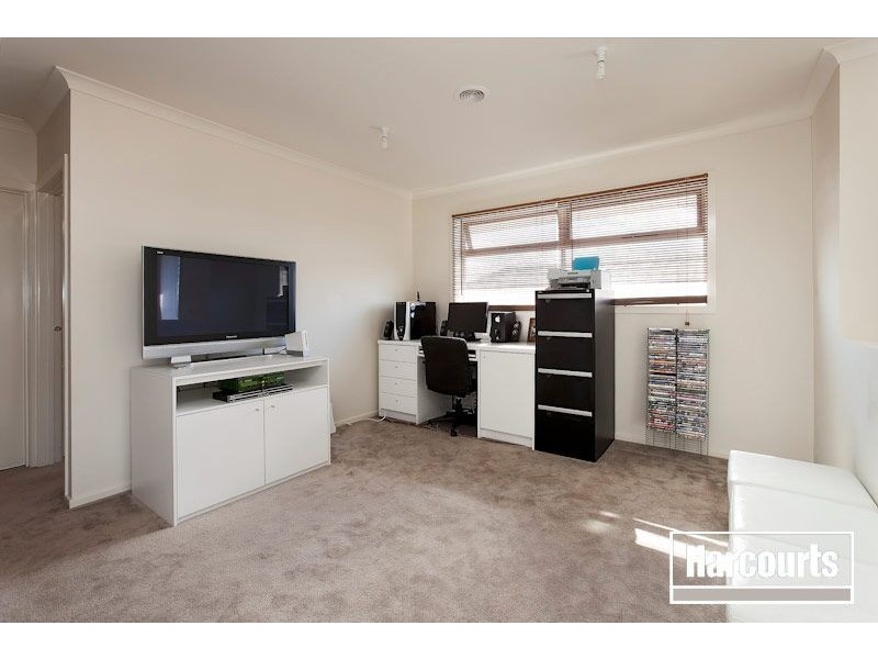 18 Ibis Close, Pakenham VIC 3810