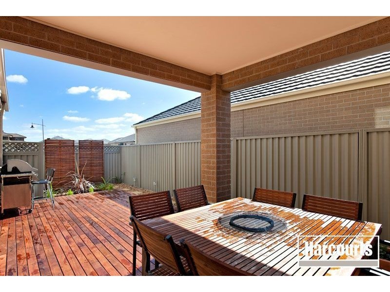 18 Ibis Close, Pakenham VIC 3810