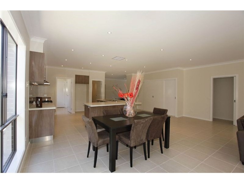 5 Bittern Link, Pakenham VIC 3810