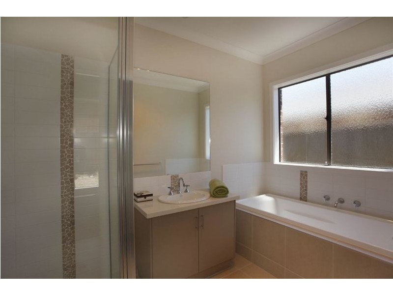 5 Bittern Link, Pakenham VIC 3810