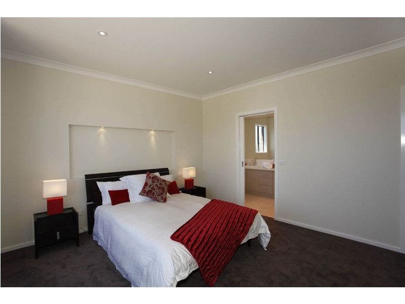 5 Bittern Link, Pakenham VIC 3810