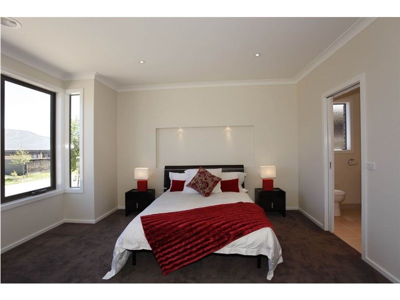 5 Bittern Link, Pakenham VIC 3810