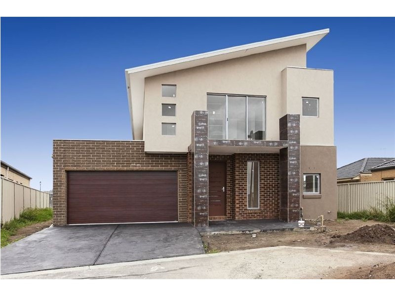 4 Leicester Square, Pakenham VIC 3810