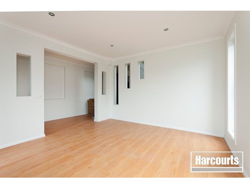 4 Leicester Square, Pakenham VIC 3810