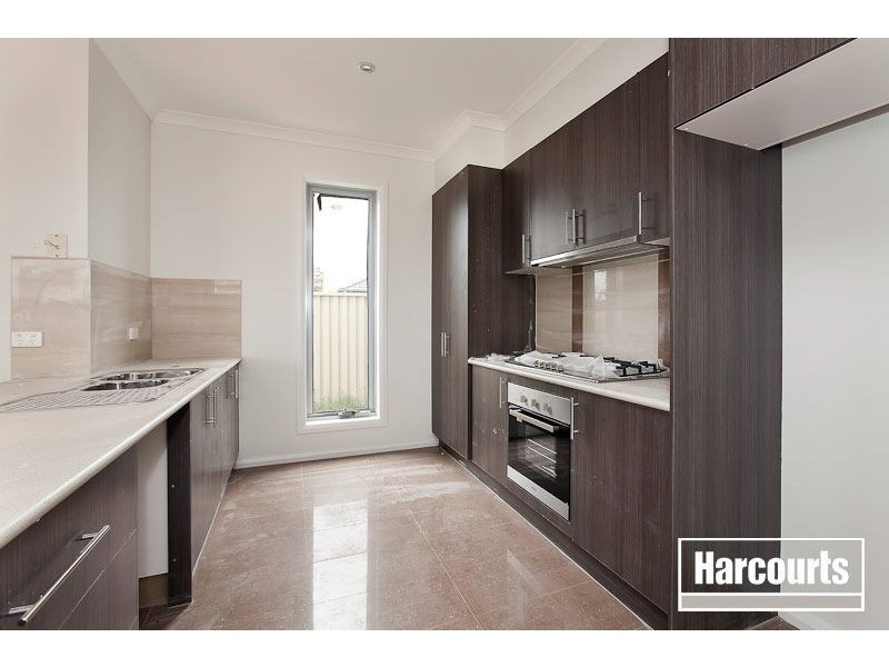 4 Leicester Square, Pakenham VIC 3810