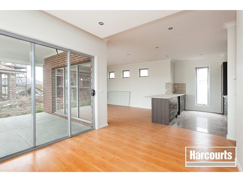 4 Leicester Square, Pakenham VIC 3810