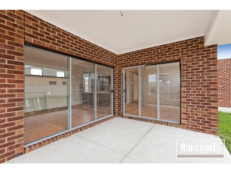 4 Leicester Square, Pakenham VIC 3810