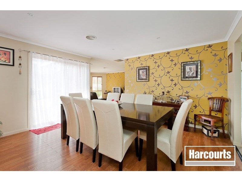 2 Willowbank Pocket, Pakenham VIC 3810