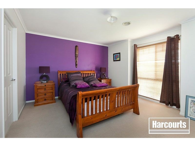 2 Willowbank Pocket, Pakenham VIC 3810