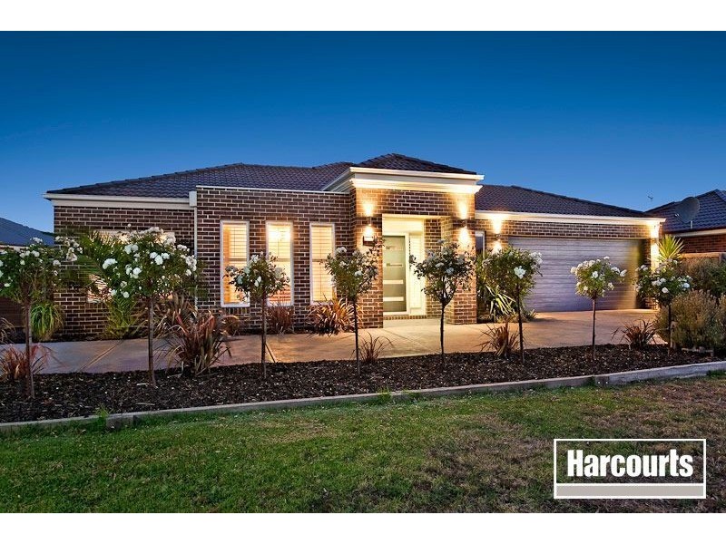 3 McAuley Avenue, Pakenham VIC 3810