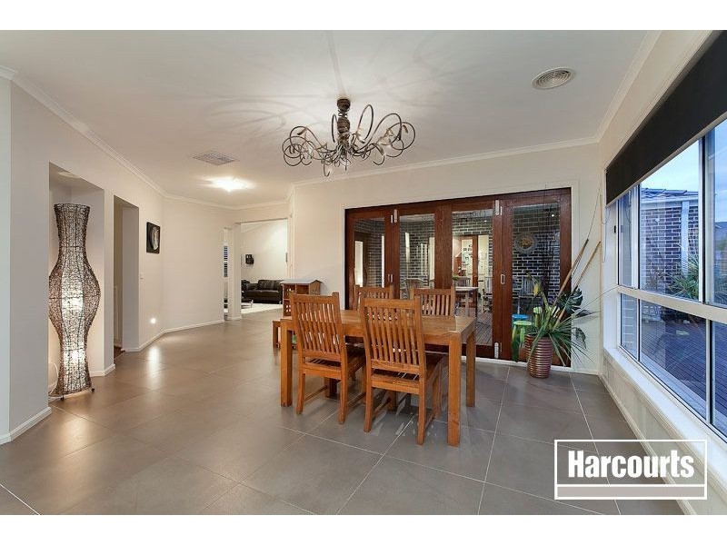 3 McAuley Avenue, Pakenham VIC 3810