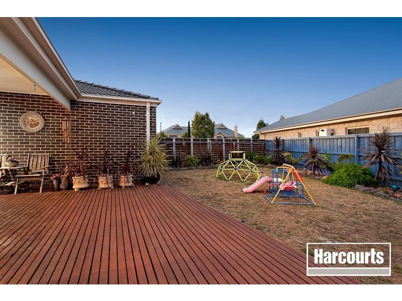 3 McAuley Avenue, Pakenham VIC 3810