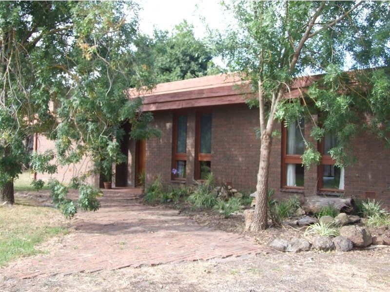 10 Ingrams Road, Nar Nar Goon VIC 3812