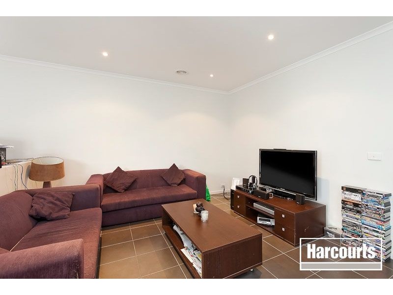 6 Burdekin Lane, Pakenham VIC 3810