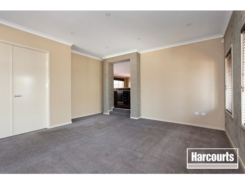 11 Botanic Drive, Pakenham VIC 3810