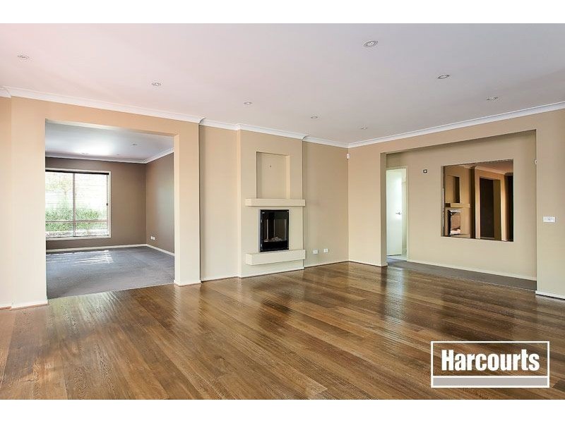11 Botanic Drive, Pakenham VIC 3810