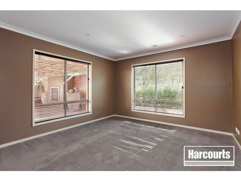 11 Botanic Drive, Pakenham VIC 3810