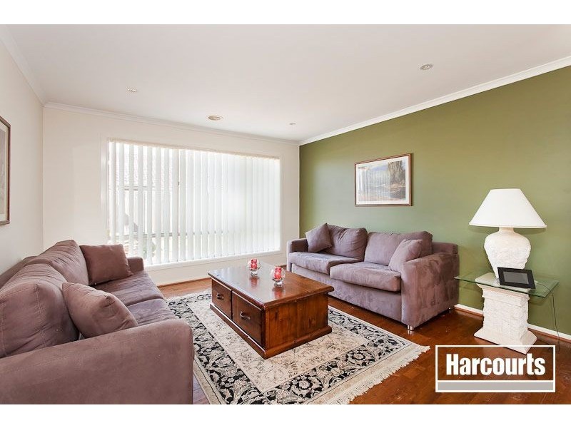 4 Sheoak Court, Pakenham VIC 3810