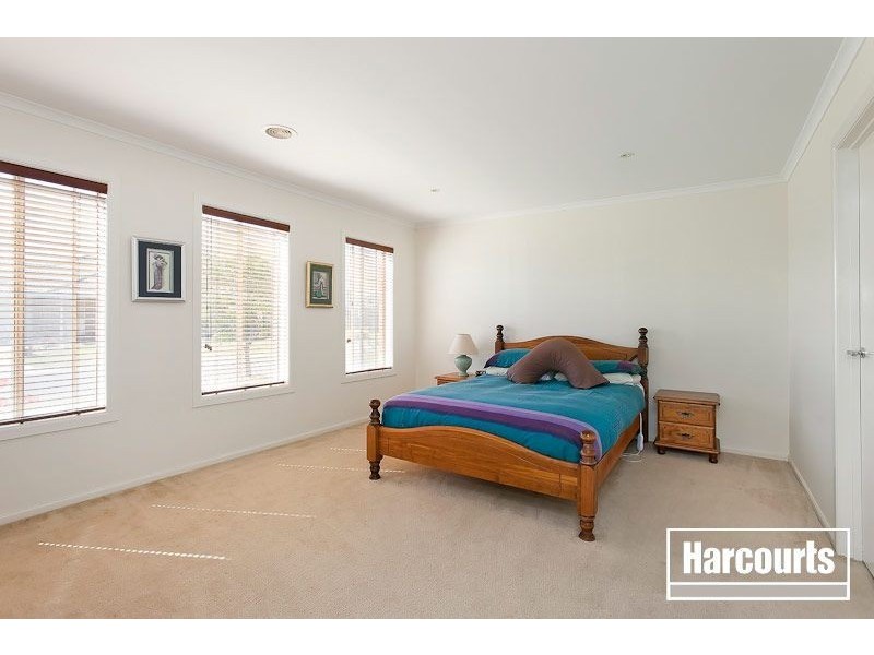 4 Sheoak Court, Pakenham VIC 3810
