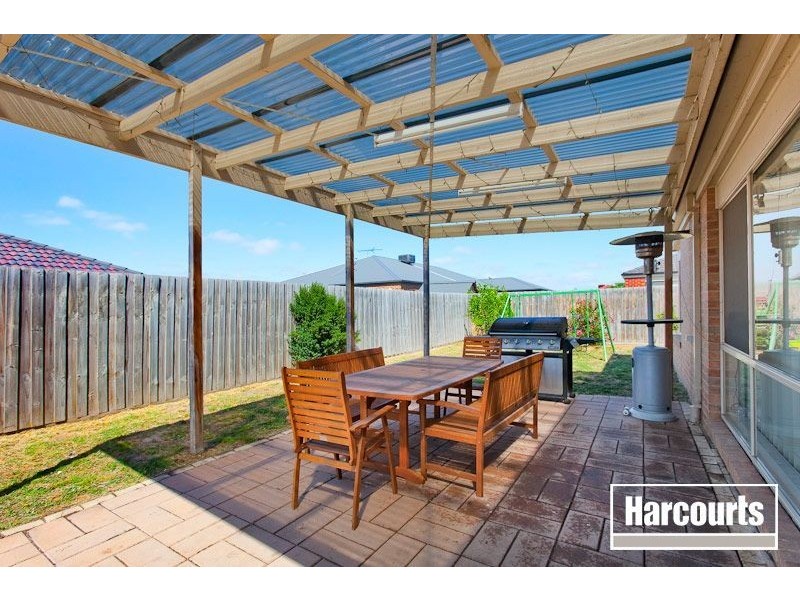 4 Sheoak Court, Pakenham VIC 3810