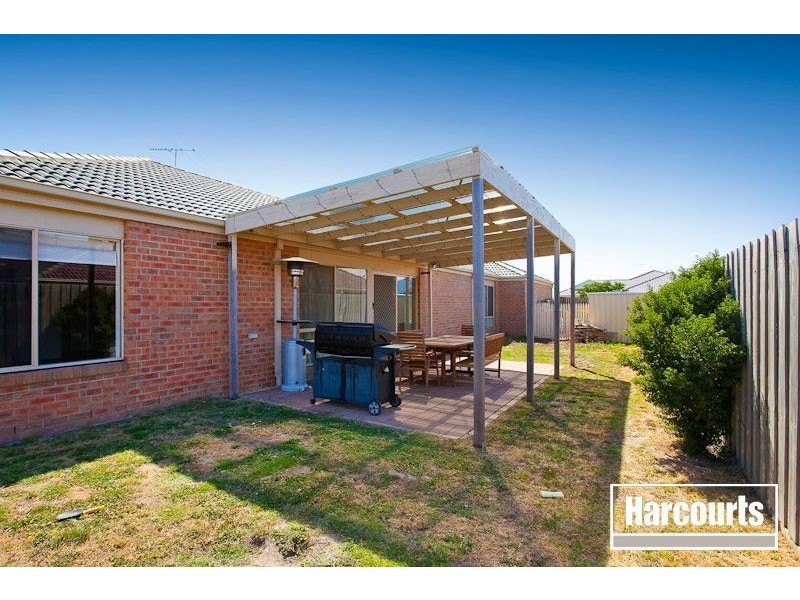 4 Sheoak Court, Pakenham VIC 3810