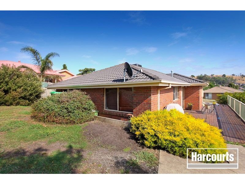 112 Eagle Drive, Pakenham VIC 3810
