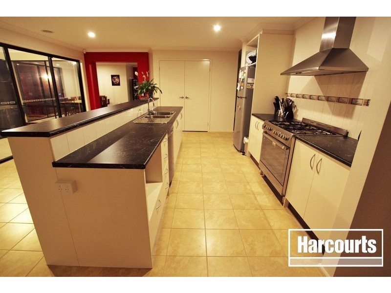 20 Greendale Boulevard, Pakenham VIC 3810