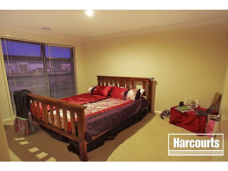20 Greendale Boulevard, Pakenham VIC 3810