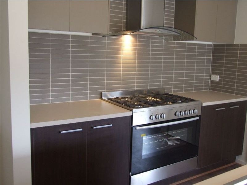 5 Edgeware Close, Pakenham VIC 3810