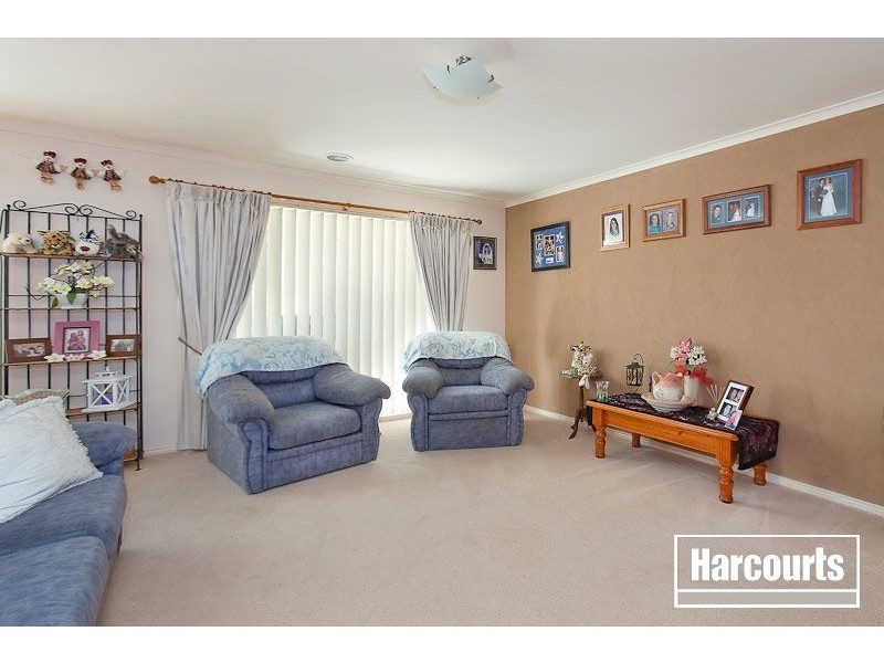 44 Pommel Street, Pakenham VIC 3810