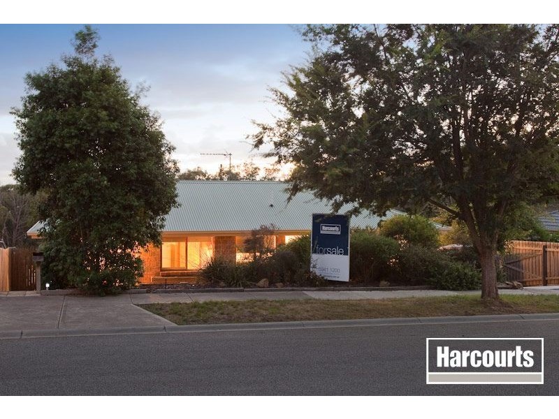 19 Breyleigh Drive, Pakenham VIC 3810