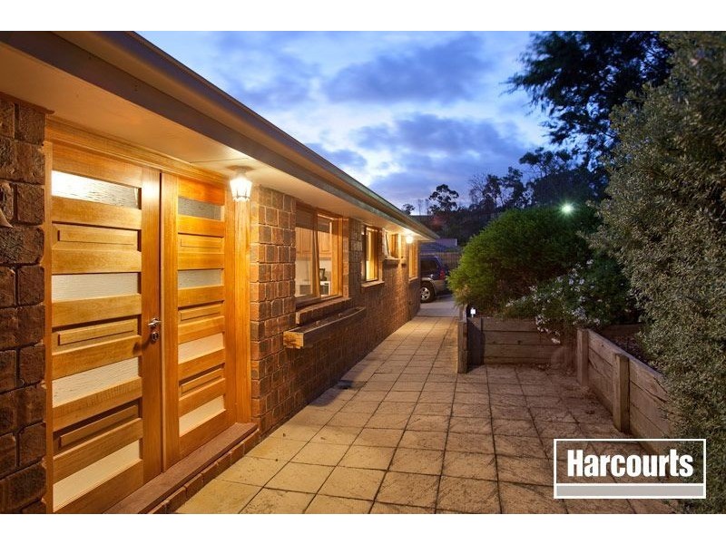 19 Breyleigh Drive, Pakenham VIC 3810