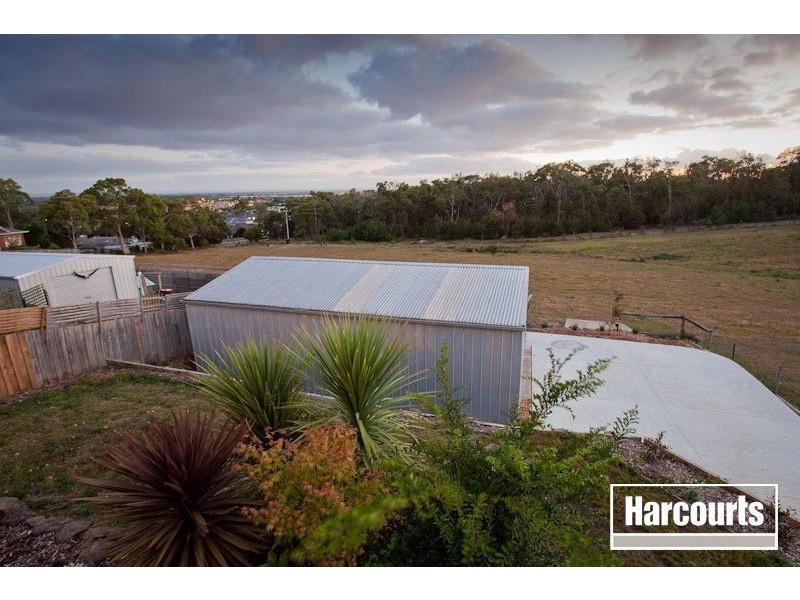 19 Breyleigh Drive, Pakenham VIC 3810