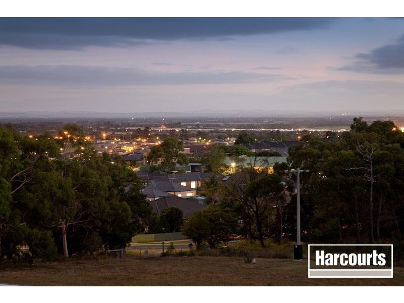 19 Breyleigh Drive, Pakenham VIC 3810