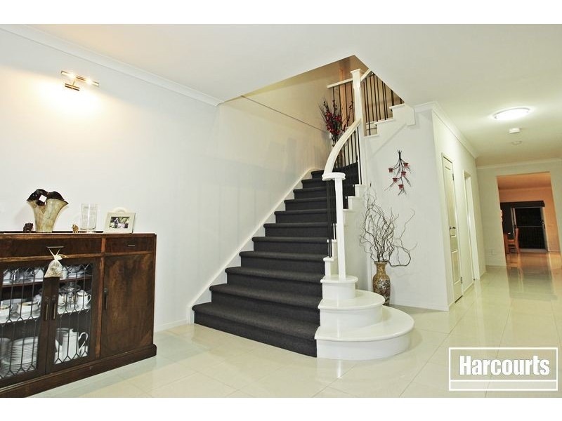 16 Clearwater Drive, Pakenham VIC 3810